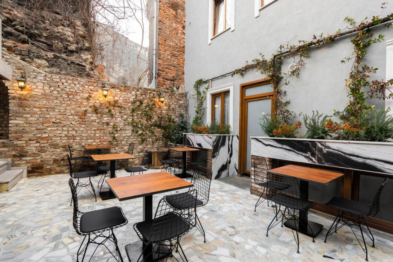 Castillo Rojo Hotel Истанбул Екстериор снимка